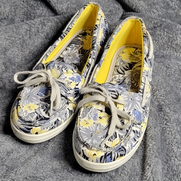 Eastland Shoes - Eastland Womens Skip Boat Shoes Slip Ons Floral